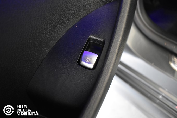 MERCEDES-BENZ E 220 d AMG-Line